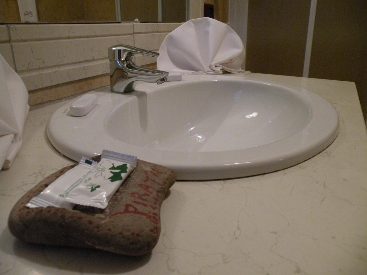 Hotel Ristorante Il Pirata San Vito di Leguzzano ภายนอก รูปภาพ
